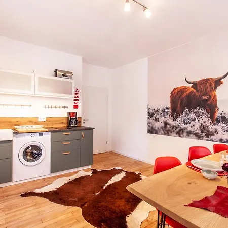 Modern & Spacious For Up To 8 Persons Appartement *