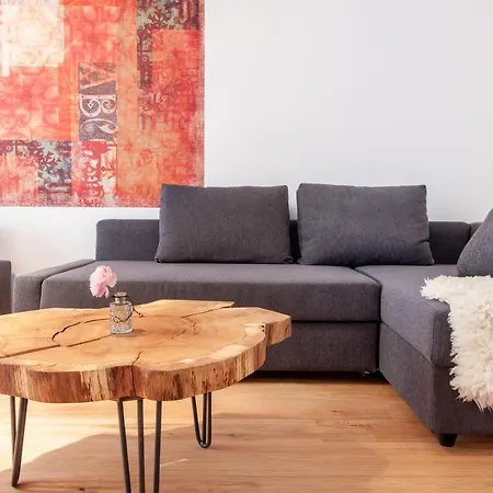 Modern & Spacious For Up To 8 Persons Würzburg
