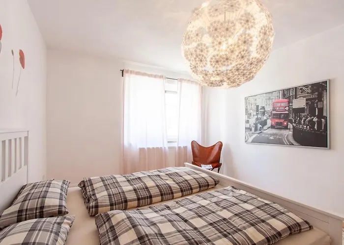 Moderne 90 Qm Stadtwohnung Neu Und Zentral Gelegen Apartment *