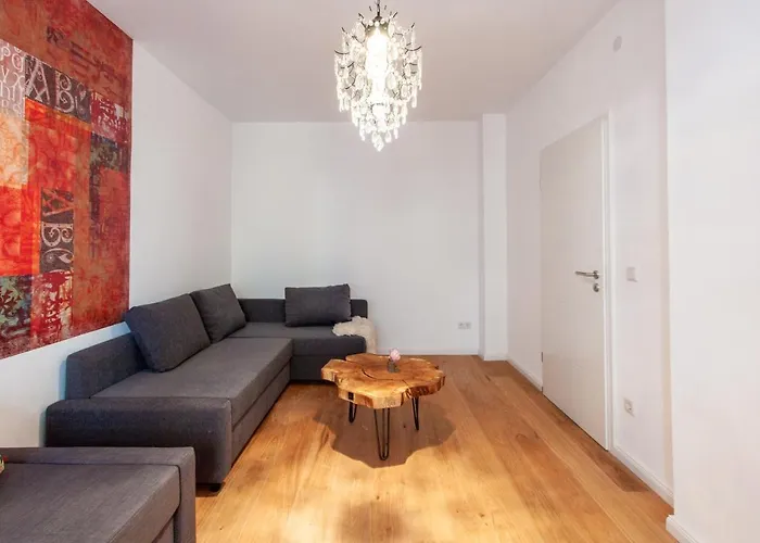 Moderne 100 Qm Stadtwohnung Neu Und Zentral Gelegen Apartment *